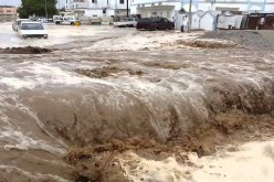 إنقاذ 5 عائلات من الغرق بعد أن جرفت السيول مركباتها في الطارف