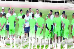 الفاف تهرّب اللاعبين في المطار وتربص الخضر ينطلق