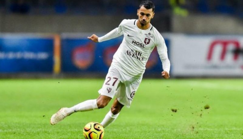 بالفيديو.. بولاية يُثبت عدم تأثره بإبعاده عن الخضر