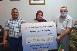ورقلة: تكريم الفائزة بالمرتبة الأولى وطنيا في البكالوريا بـ 50 مليون سنتيم