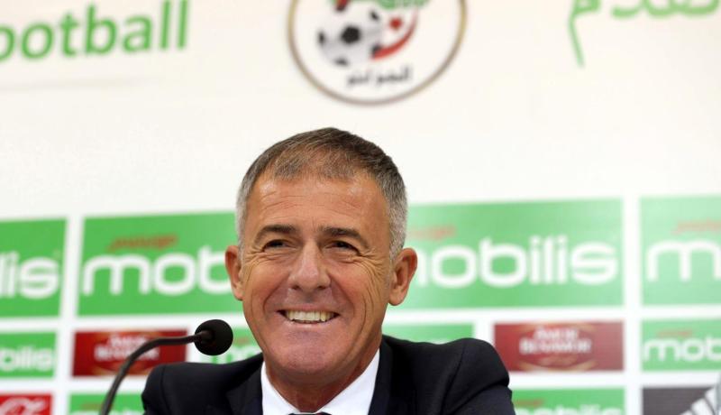 المدرب ألكاراز يكشف أسماء المحليين المدعوين لتربص الخضر وشاوشي خارج القائمة