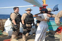 ..تحرير 20 رهينة هندية كانوا في قبضة قراصنة صوماليين