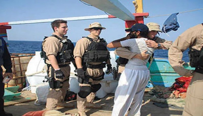 ..تحرير 20 رهينة هندية كانوا في قبضة قراصنة صوماليين