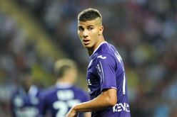 مشاش “خلطها”.. يتشابك مع زميلين له ومُهدد بالطرد!