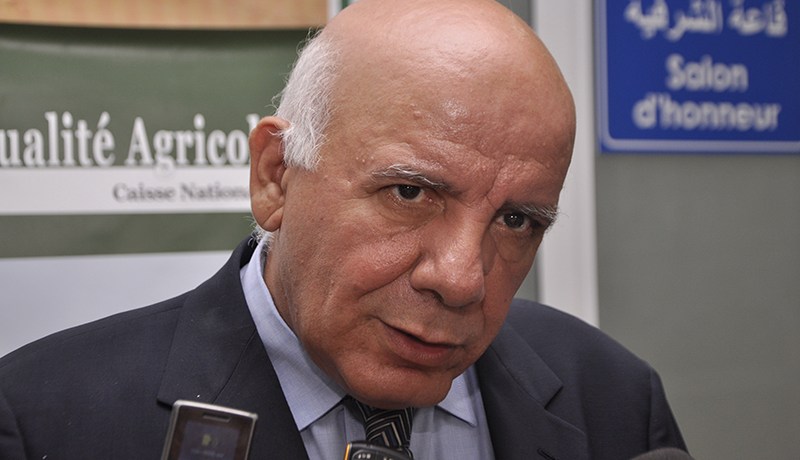 بن عيسى  سكت دهرا فنطق كفرا