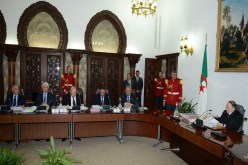 بوتفليقة اجتمع بنا 3 ساعات.. وشاهدنا رئيسا في أوجّ طاقته