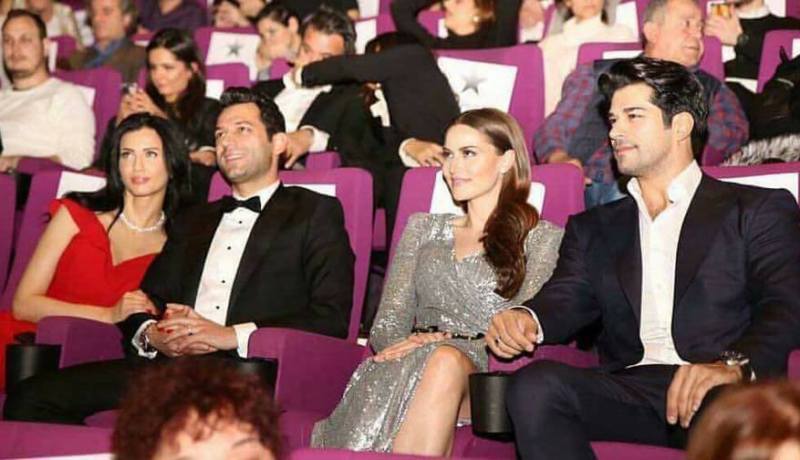 إيمان الباني تشارك زوجها مراد يلدريم حفل افتتاح فيلمه السينمائي