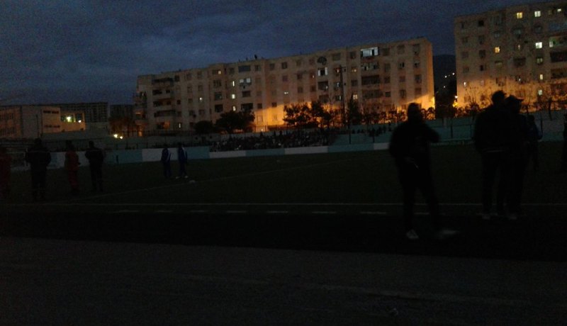 حصار على أنصار العميد في “براكني” ورشقهم بالحجارة