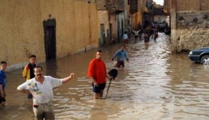 إصابة شخصين وتسرب مياه الأمطار للبنايات القديمة بمستغانم
