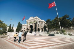 السلطات التركية تصدر مذكرات توقيف في حق 146 أستاذا جامعيا