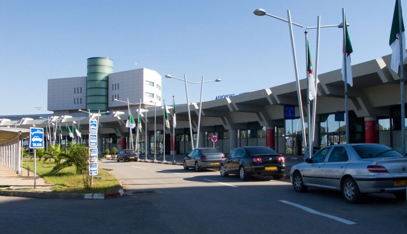 حديث عن عزل أربعة مديرين عامين من إدارة الخطوط الجوية الجزائرية