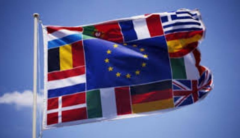 الاتحاد الأوروبي يرحب بتحرير الدبلوماسيين الجزائريين