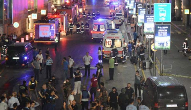 رعية جزائري من بين المصابين في تفجيرات مطار اسطنبول