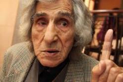 اقارب مشاطي: الراحل يتمتع بفكر حر وهو الآن يرحل في الهدوء