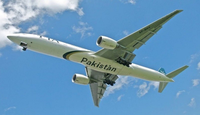 تحطم طائرة على متنها 47 راكبا في باكستان