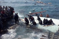 غرق سردينية خشبية قديمة بعمق 14 متر و على متنها 12 بحار بسواحل عنابة