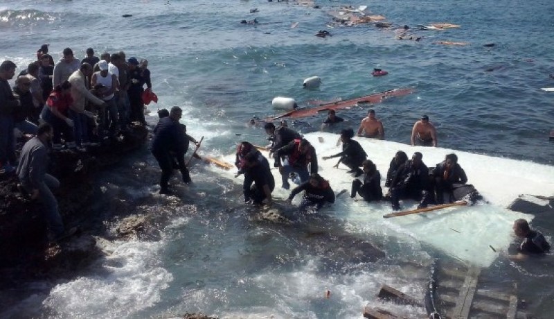 غرق سردينية خشبية قديمة بعمق 14 متر و على متنها 12 بحار بسواحل عنابة