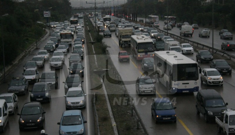 1.6 مليون مركبة سبب “السيركيلاسيون” في العاصمة…!