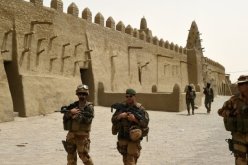 مقتل 10 عناصر من جماعة المرابطون الإسلامية على يد القوات الفرنسية