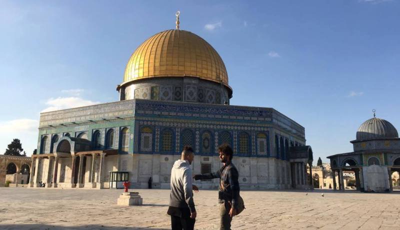 غزال يُزور القدس !!