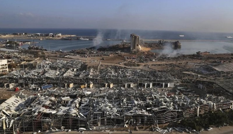 وزارة الخارجية: إصابة جزائريين إثنين في إنفجار بيروت وتضرر مقر السفارة