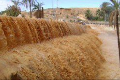 بدوي يتفقد سكان الأحياء المتضررة من الفيضانات ببرج باجي مختار