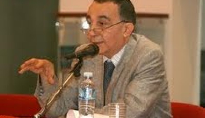 خلادي يختتم  لقاءاته اليوم بالمديرين والنقابيين بالاذاعات الجهوية