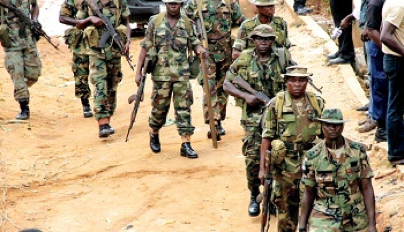 اقالة  قادة كبار في الجيش بنيجيريا علي خلفية هجوم علي كنيسة داخل ثكنة عسكرية