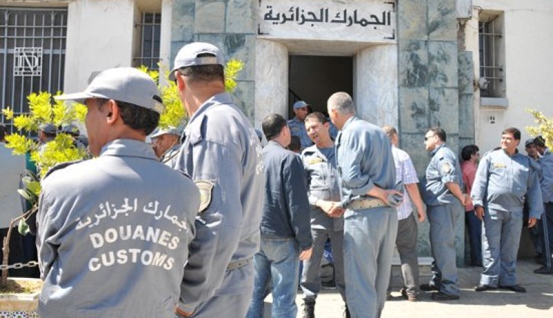 ترقية قرابة ألفي موظف في سلك الجمارك
