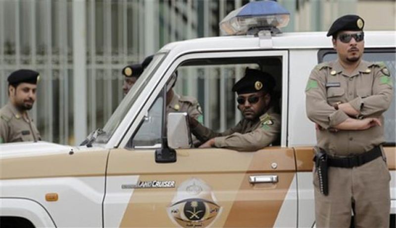 بالصور إحباط تهريب فتاة أجنبية للسعودية داخل مكان سري بسيارة