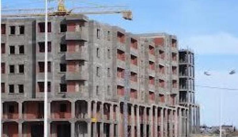 وضع حجر الأساس بصفة رمزية لبناء 2800 سكن “عدل” بسكيكدة