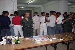 توقيف 19 شخصا وإصابة شرطيين بعد حرب عصابات في وهران