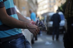 التهريب والمخدرات وتببيض الأموال هذه مصادر أموال السكوار