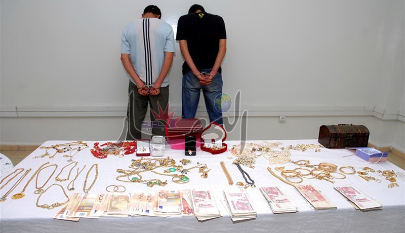 تلميذ وعسكري ضمن عصابة قامت بالسطو على مجوهرات وأغراض بقيمة مليار سنتيم في بئر مراد رايس