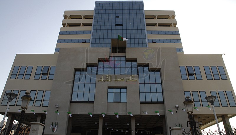 إطارات بالصندوق الوطني للسكن اختلسوا أكثر من 3 ملايير سنتيم