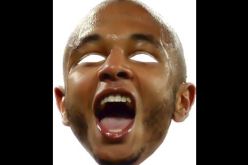 قناع بصورة براهيمي للاحتجاج على طرده في مباراة بورتو