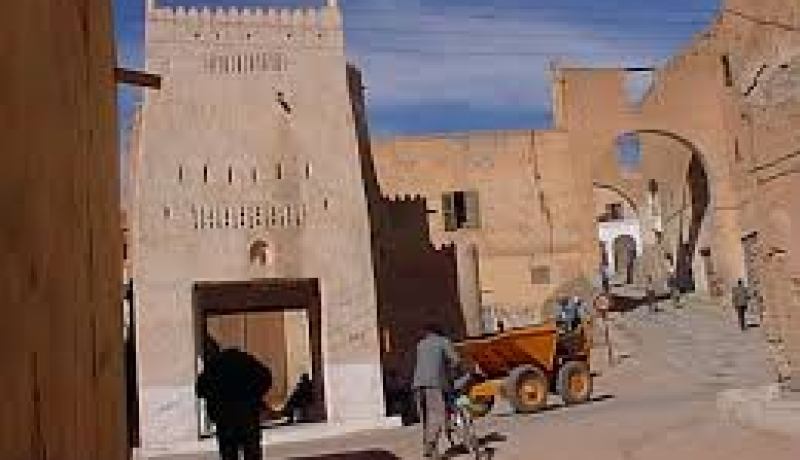 السلطات العمومية تتشاور في جولة اولى مع المجتمع المدني بالقرارة