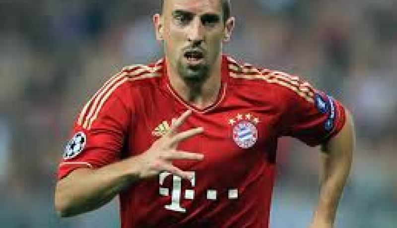 ريبري ينهي مسيرته الدولية ويتفرغ لناديه بايرن ميونيخ