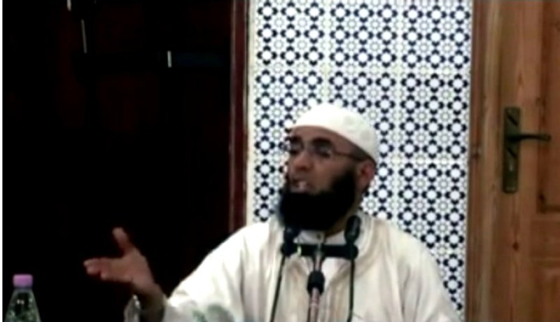 شاهدوا ردة فعل الشيخ سليم حكيمي أثناء زلزال البليدة