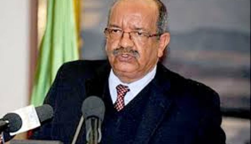 مساهل يؤكد أن فتح مجال السمعي البصري في الجزائر أمر لا رجعة فيه
