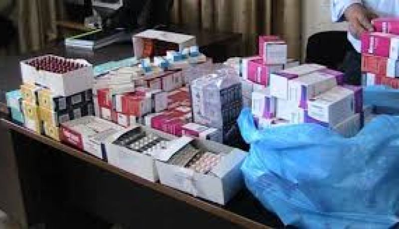 عياد يؤكد على عدم وجود ندرة في الأدوية بالمستشفيات