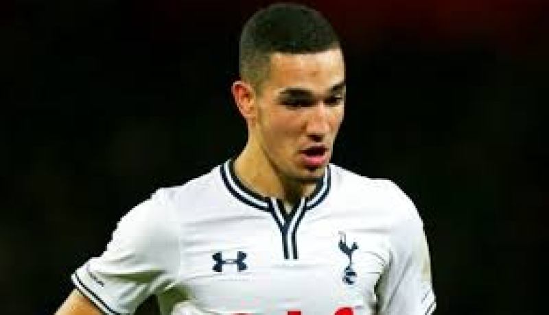 المدرب شيروود  يعترف أن الجزائري نبيل بن طالب هو النجم القادم للسبيرز