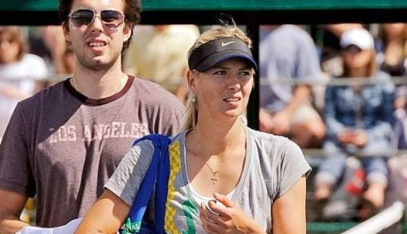 شارابوفا تعلن عن موعد زفافها مع فوياتشيتش