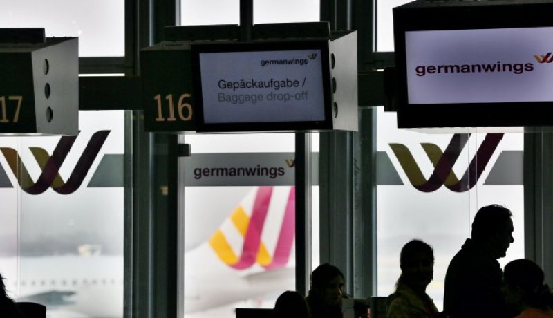 العثور على أدوية لعلاج اضطرابات نفسية في شقة مساعد طيار الإيرباص