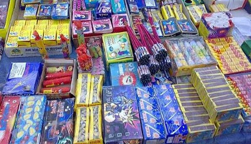 حجز أزيد من 340 ألف وحدة ألعاب نارية وكميات هائلة من الوقود خلال شهر بتبسة