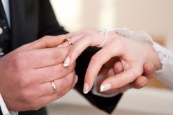 أرمل مستعجل على الزواج…لا أريد امرأة وكفى.. بل زوجة تفك شيفرتي وتفهم لغتي