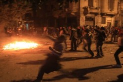 قتيل وجرح 4 من عناصر امن في اشتباكات بين الشرطة وملثمين في مصر
