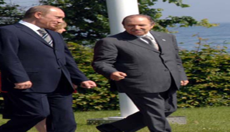 بوتفليقـــــــة يهنّـــــــئ بوتـــــــين