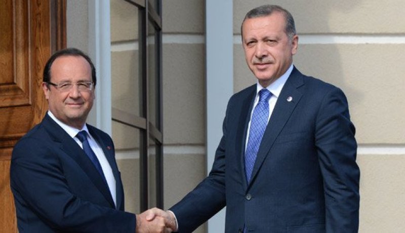 هولاند و أردوغان يتعهدان بتعزيز التعاون للقضاء على الإرهابيين