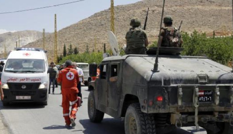 داعش يفرج عن جثتين لجندي لبناني ومدني